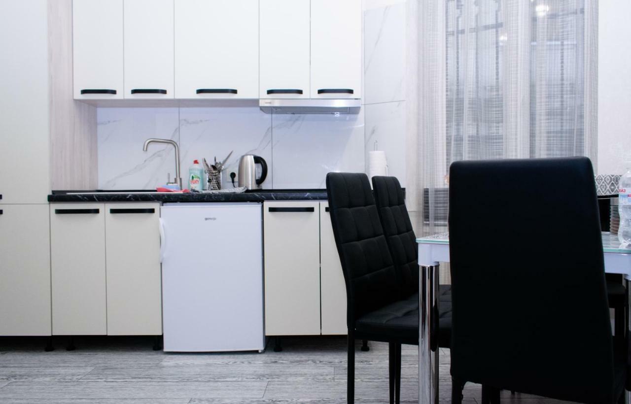 Apartment Barvy Lvova On Kostyushka St Dış mekan fotoğraf