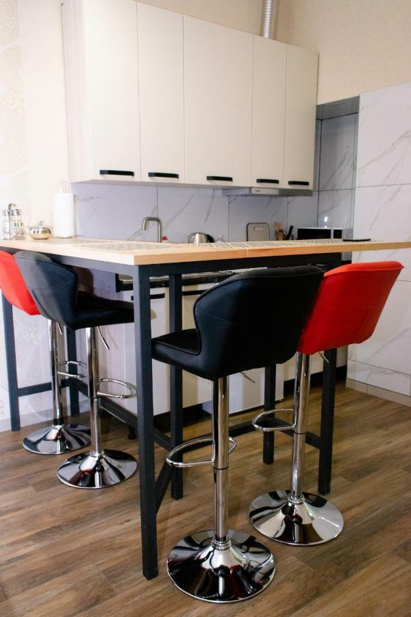 Apartment Barvy Lvova On Kostyushka St Dış mekan fotoğraf
